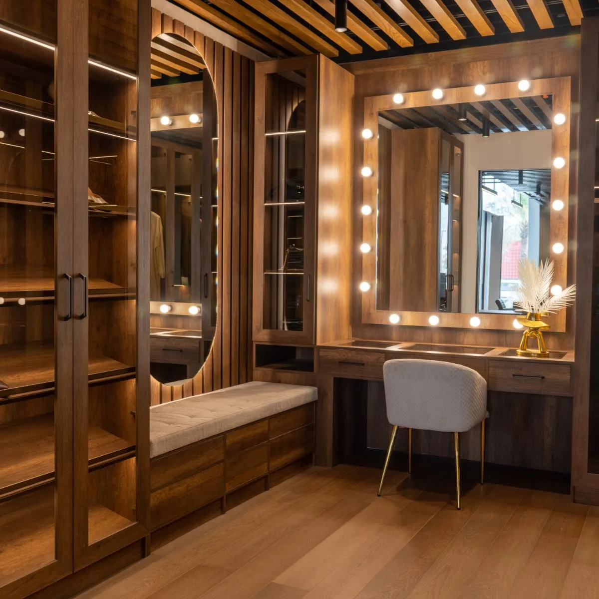 Make up rooms Make up rooms